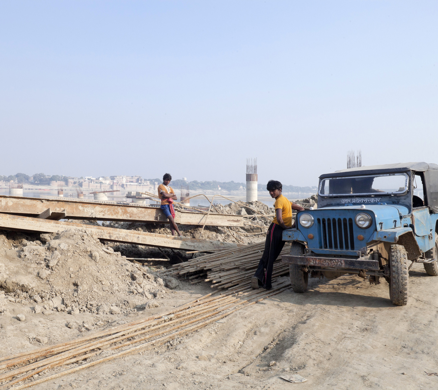 varanasi-bridge-ganges-river-india-mark-hadden-photography