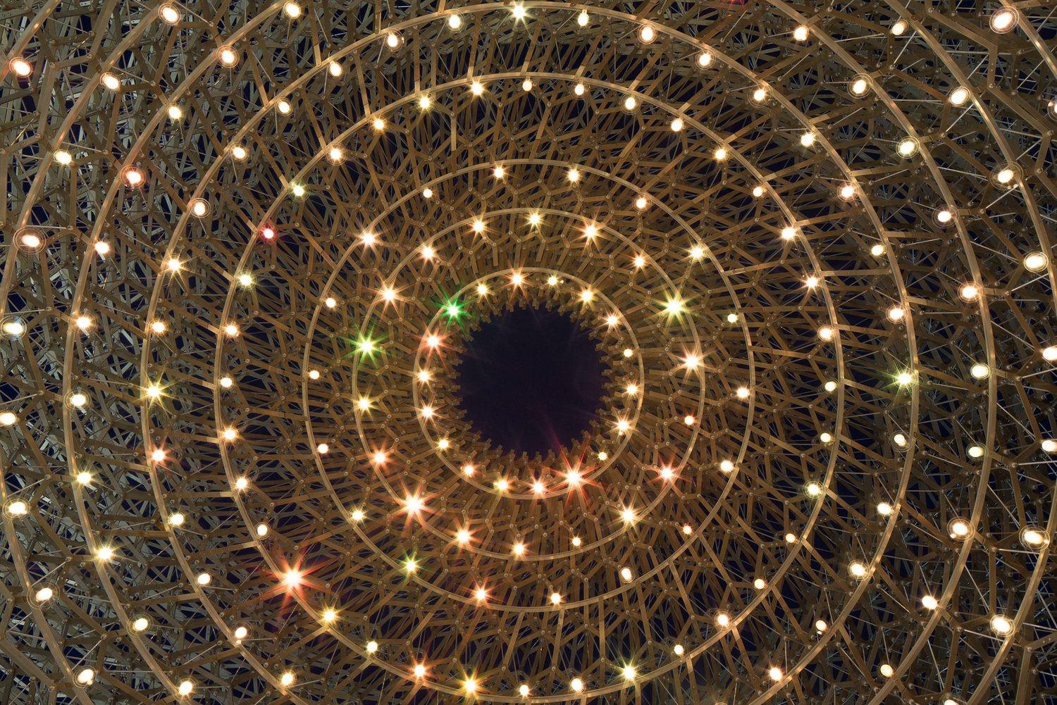 the hive at night at uk pavilion, milan expo, mark hadden architecture photographer